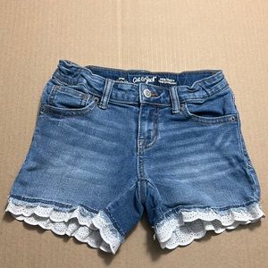 Cat and jack Jean shorts size 7-8(M)